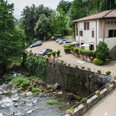 Apartment In Loro Ciufferna Near Cafe